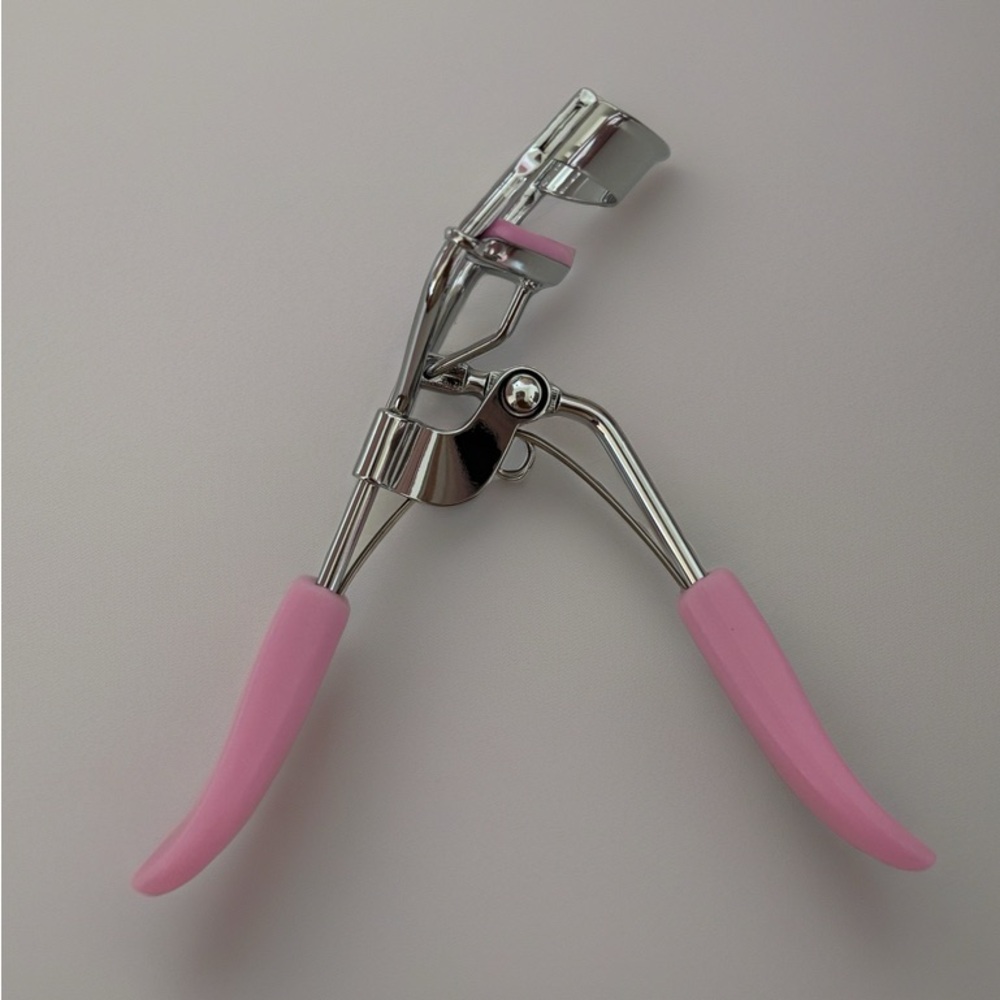 Pink Eyelash Curler with Soft Grip Handles